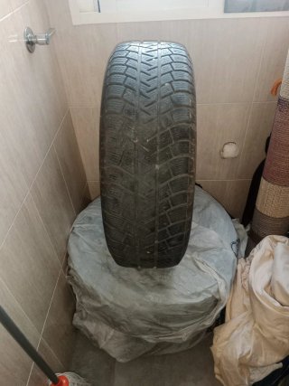 4 Llantas + Neumáticos Nieve Audi 215/65 R16