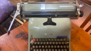 Máquina de escribir Olivetti Lexicon 80