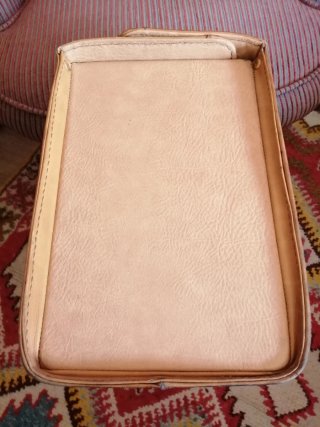 Maletín vintage cuero beige y marrón