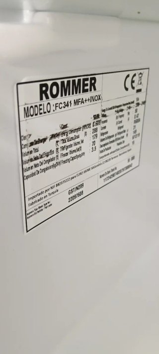 Nevera Rommer plateada 181 x 54 x 60 cm