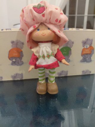 Muñeca Tarta de Fresa