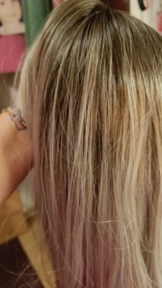 Peluca castaña y rubia con flequillo