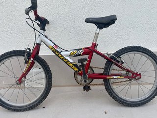 Bicicleta infantil Coluer J-18 Roja