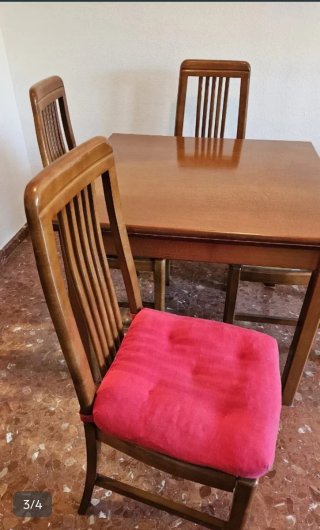 Mesa comedor y 4 sillas madera