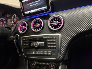 Mercedes-Benz Clase A45 AMG buckets y techo