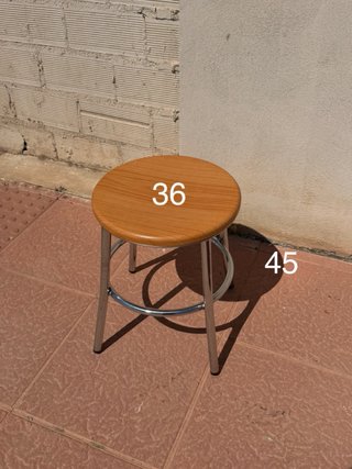 9 Taburetes madera y metal