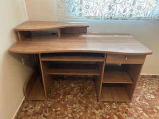 Escritorio de madera para despacho