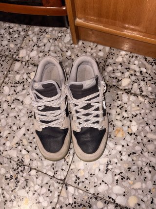 Nike Dunk Grises y Negras Talla 42