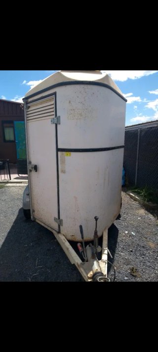 Arreglos y pintura de remolques