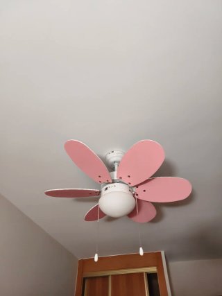 Lámpara ventilador rosa y blanco