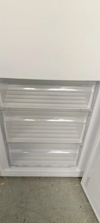 NEVERA COMBI SMEG NO FROST ENERGÍA A++