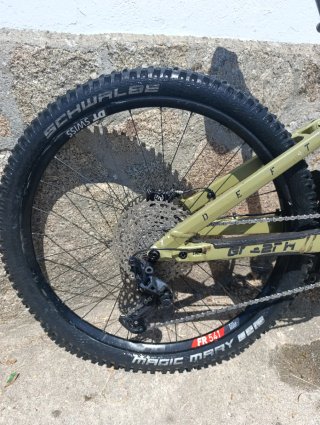 Radón Deft 8.0 2023