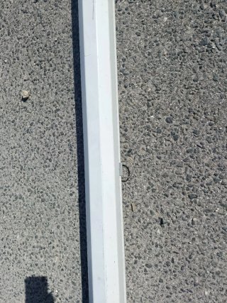 Toldo blanco de plástico
