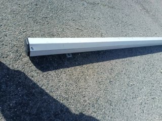 Toldo blanco de plástico