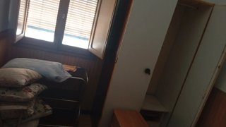 Mueble de madera con cajones