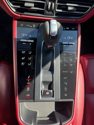 Porsche Macan 2022