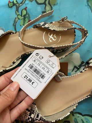 Zapatos mujer estampado serpiente