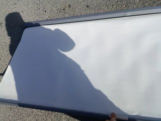 Toldo metálico gris