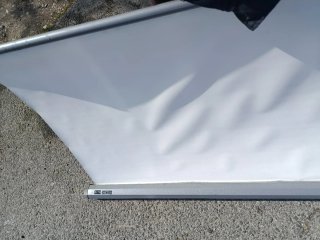 Toldo metálico gris