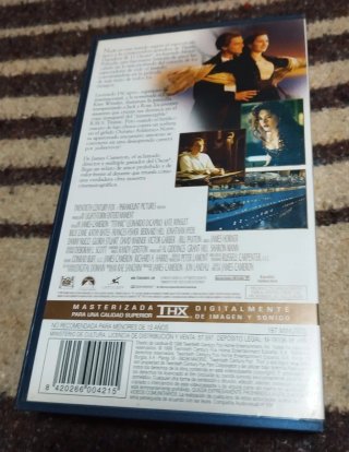 Titanic collar en un cuadro + REGALO cinta vhs