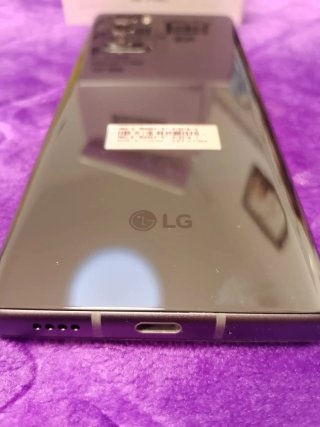 Teléfono LG Wing
