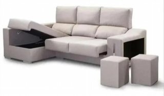 Divano Chaise Longue ✨ Caratteristiche: ✅ Sedili estraibili per maggiore comfort ✅ Testate ribaltabili per un miglior riposo ✅ 2 pouf inclusi ✅ Cassetto di stoccaggio sotto la chaise longue ✅ Rivestimento in tessuto anti-macchia ✅ 2 piccoli cuscini inclusi