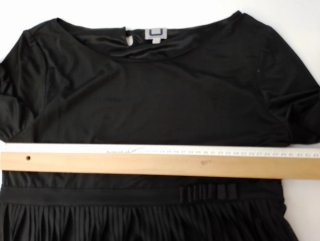 Blusa negra Adolfo Domínguez tablas T. L