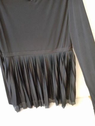 Blusa negra Adolfo Domínguez tablas T. L