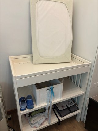 Cuna y cambiador IKEA
