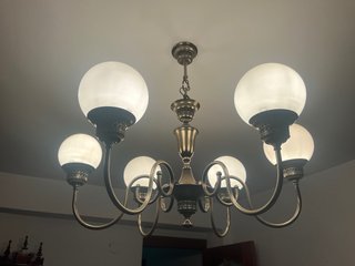 Lámpara de techo dorada de cristal