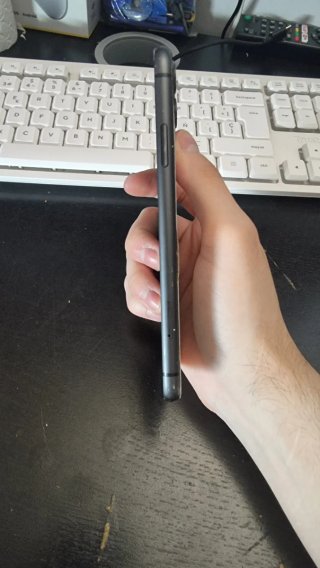 iPhone 11 Space Gray Desmontado