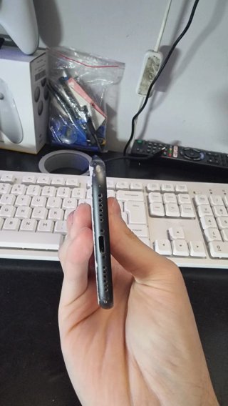 iPhone 11 Space Gray Desmontado