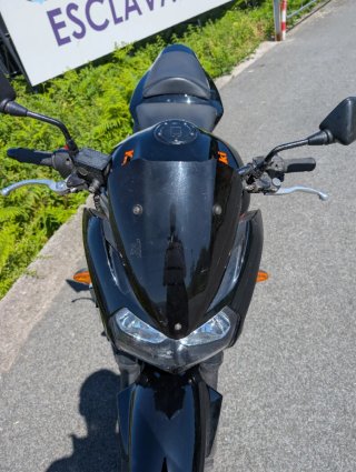 Kawasaki Z750 R Negra.