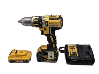taladro a bateria dewalt dcd795