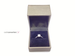 sortija oro 18k con diamante de laboratorio