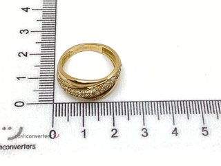 anillo oro 18k con piedra con circonita