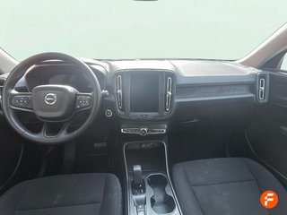 Volvo XC40 2.0 B3 G Core Dark Auto