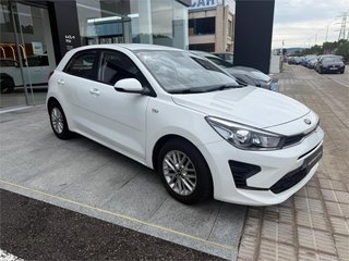 KIA Rio 1.2 DPi 62kW (84CV) Concept