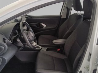 TOYOTA Yaris 5P Active Tech 120H e-CVT