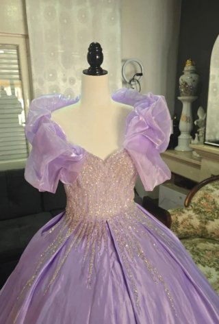 Vestidos de Quinceañeras ,novias y fiesta
