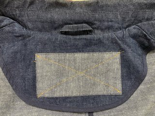 Gabardina tejana River Island talla L