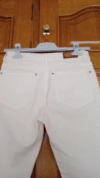 Vaqueros slim fit blancos