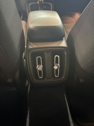 Volvo XC40 1.5 T2 Momentum Pro Auto