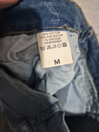 Falda vaquera desgastada Talla M