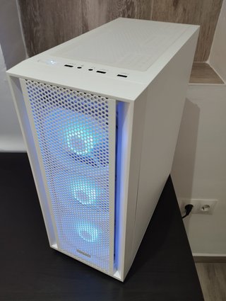 PC Gaming RTX 4070 Ryzen 7 5800X 32GB RAM