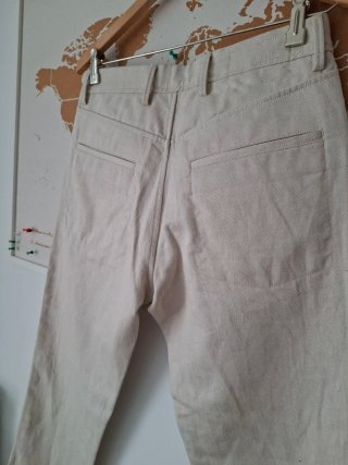 Pantalón Massimo Dutti Beige .Talla 38