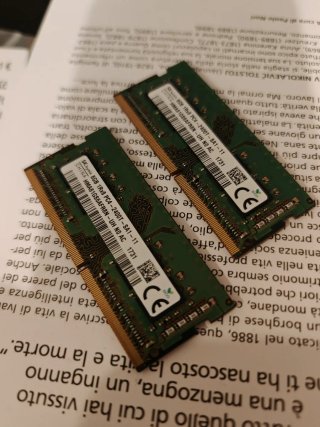 4x SK hynix 8GB DDR4 RAM (32GB Totale)