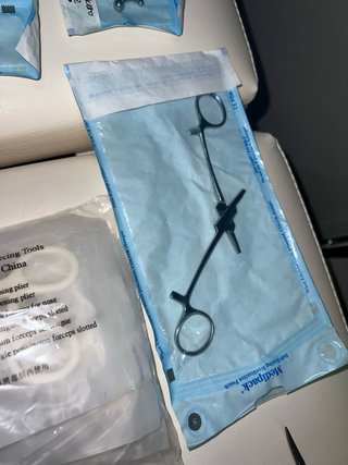 Lote material piercer anillador esterilizado