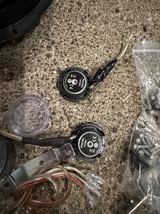 Altavoces OEM Ford Kuga 2021 + Tweeters Focal
