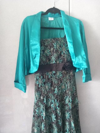 Vestido fiesta encaje verde talla 46 talla grande